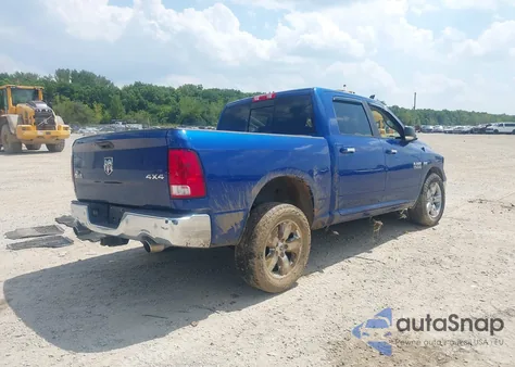 2017 Ram 1500 Big Horn 4X4 5'7 Box z USA, uszkodzony, nr VIN 3C6RR7LT2HG533669